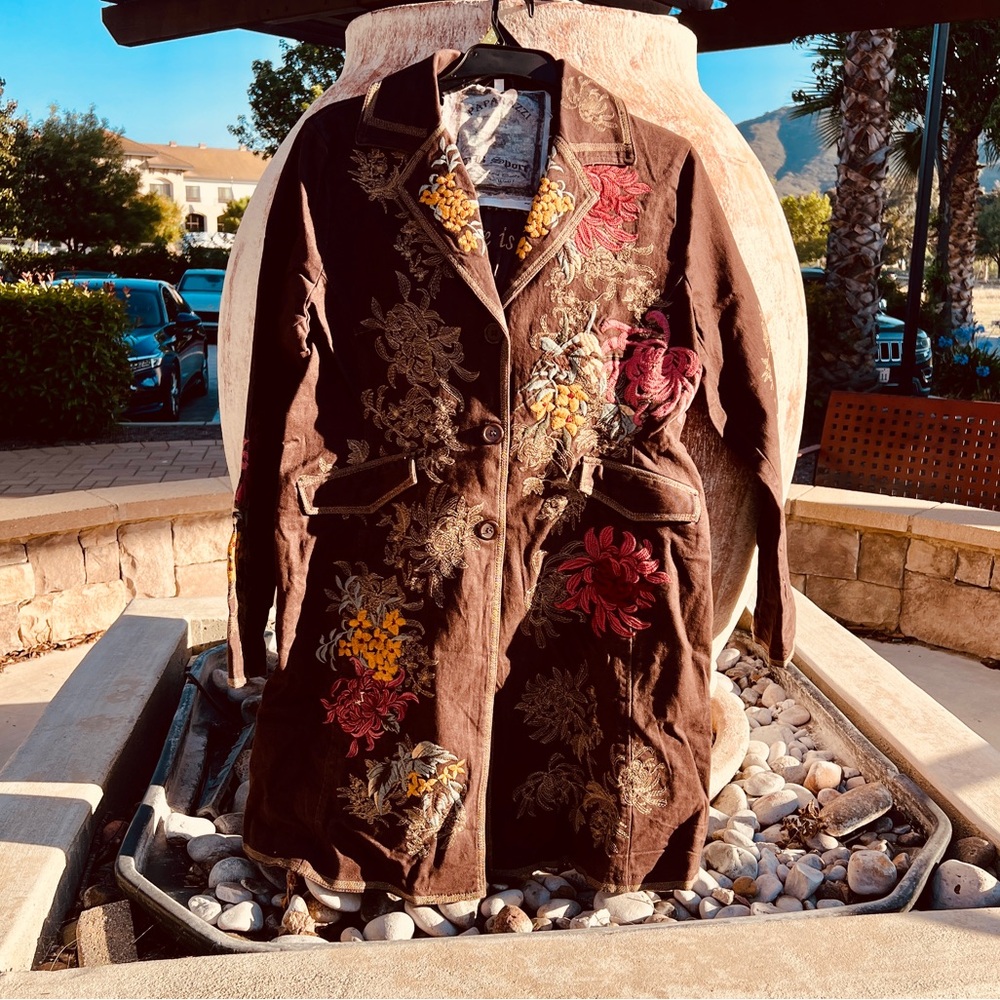 PAPARAZZI Embroidered Country/BohoStyle Vibrant Florals Blooming over Brown Coat